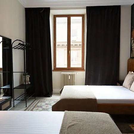 Center Iii Apartment *